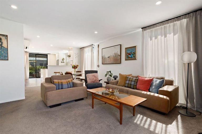 Photo of property in 4 Leaning Rock Lane, Wanaka, 9305