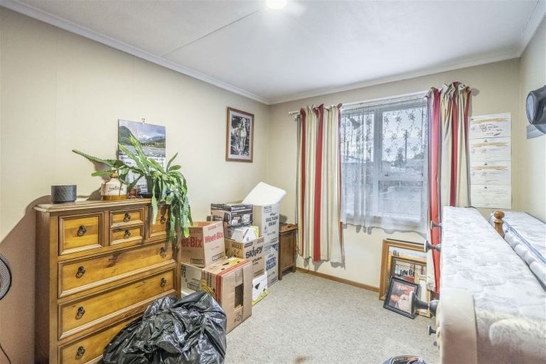 Photo of property in 86 Scott Street, Strathern, Invercargill, 9812