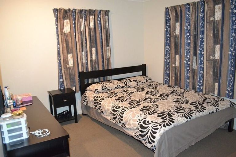 Photo of property in 382 Bucklands Beach Road, Bucklands Beach, Auckland, 2012