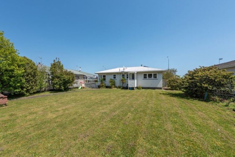 Photo of property in 64 Kapiti Road, Paraparaumu, 5032