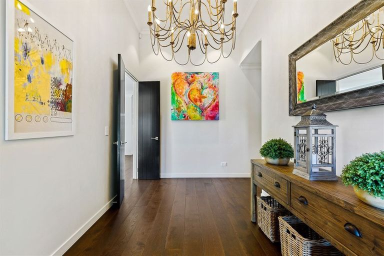 Photo of property in 6 Lewisham Park, St Albans, Christchurch, 8052