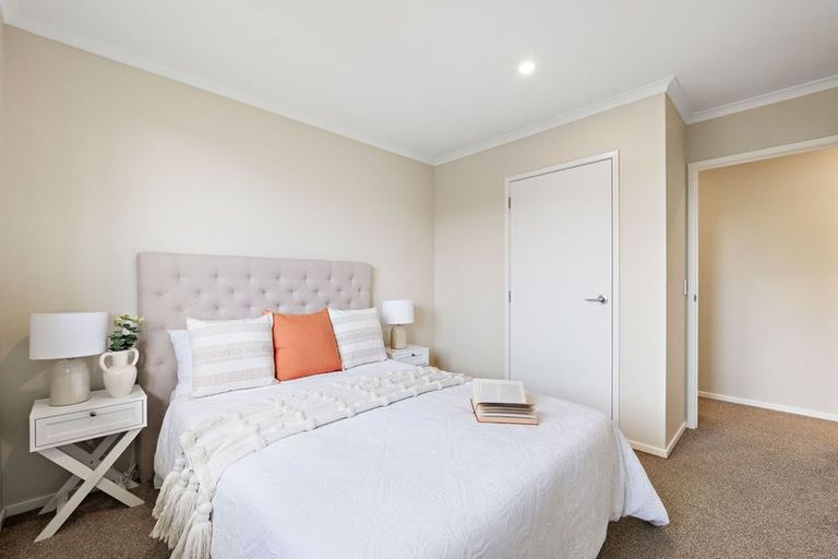 Photo of property in 1 Reremoana Close, Hawera, 4610