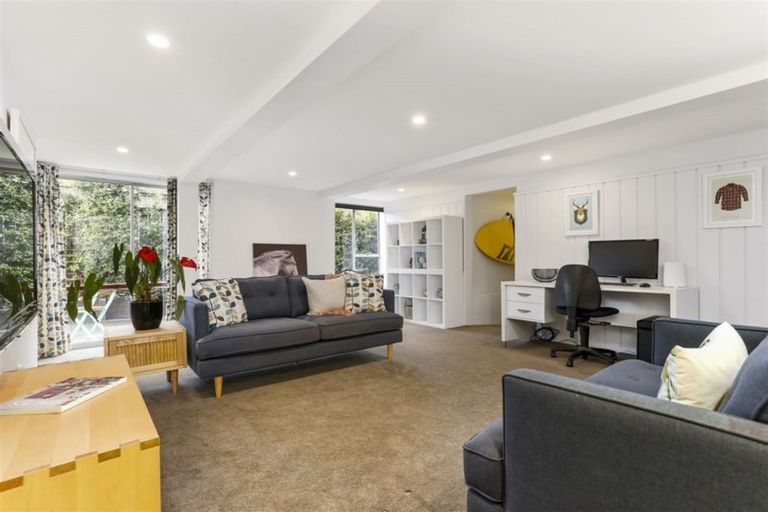 Photo of property in 18 Glade Place, Birkenhead, Auckland, 0626