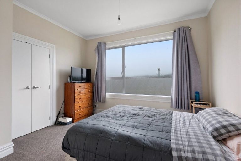 Photo of property in 72 Havelock Street, Kenmure, Dunedin, 9011