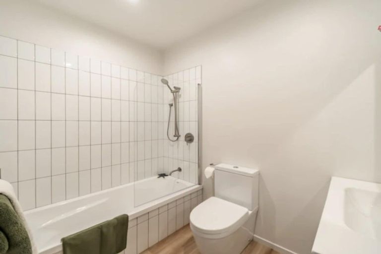 Photo of property in 43 Pipi Place, Levin, 5510