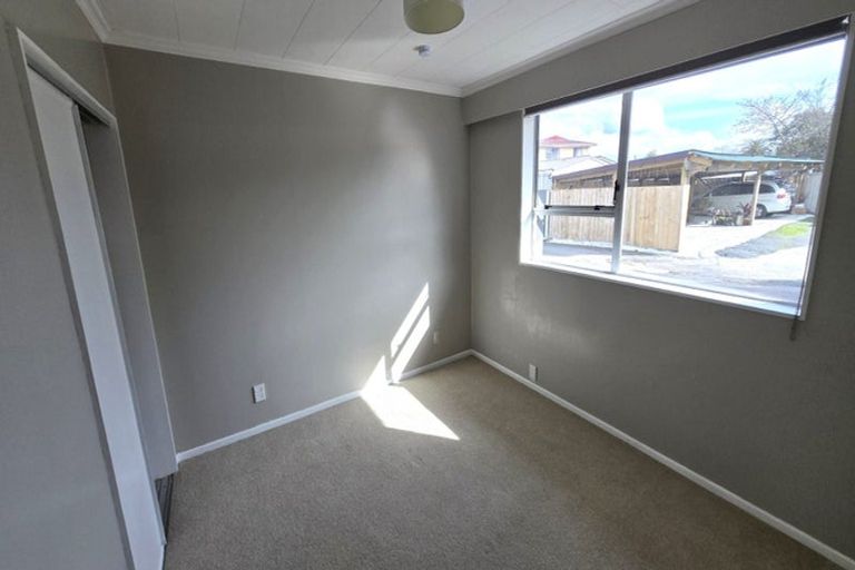 Photo of property in 2/29 Clouston Park Road, Clouston Park, Upper Hutt, 5018