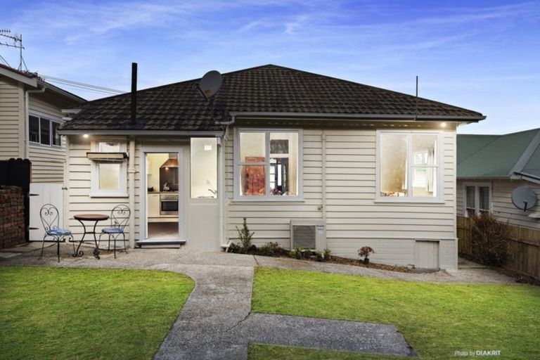 Photo of property in 32 Hohiria Road, Hataitai, Wellington, 6021