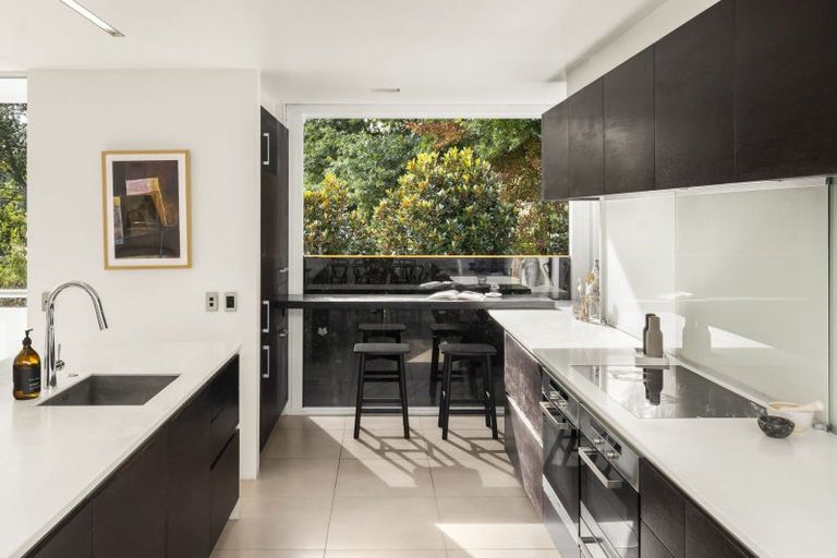 Photo of property in 1 Hamilton Parade, Hamilton Central, Hamilton, 3204