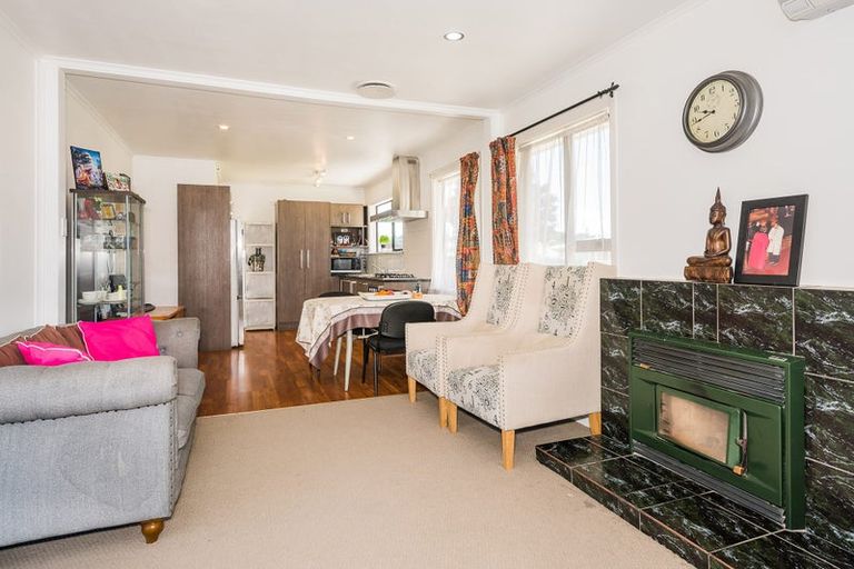 Photo of property in 6 Clark Street, Manurewa, Auckland, 2102