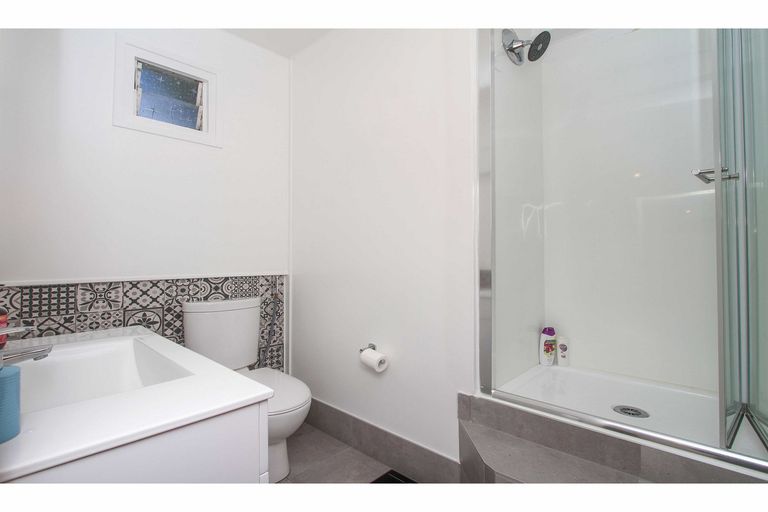 Photo of property in 19f1 Mcdowell Crescent, Hillcrest, Auckland, 0627