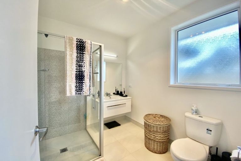 Photo of property in 71 Hayfield Way, Karaka, Papakura, 2113