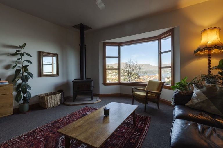 Photo of property in 2 Selwyn Road, Lyttelton, 8082