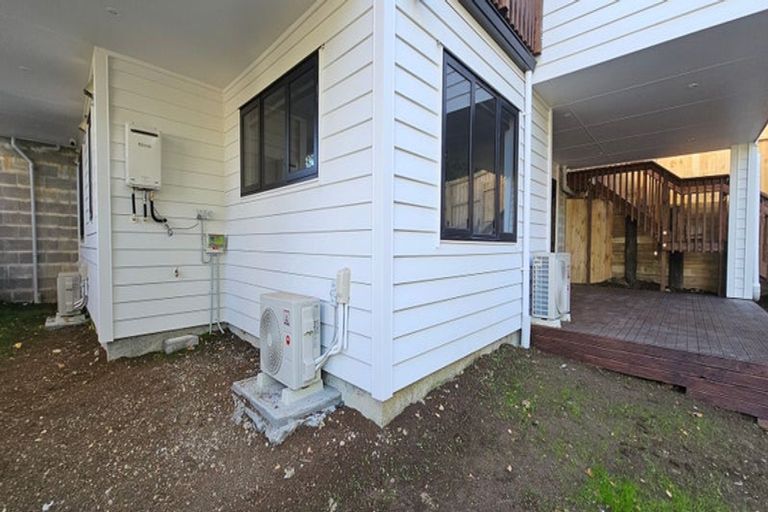 Photo of property in 12a Blease Street, New Lynn, Auckland, 0600