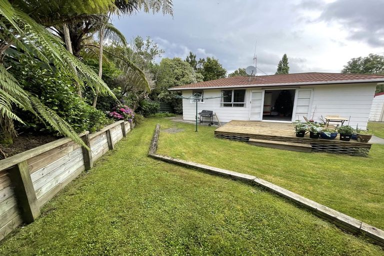 Photo of property in 1 Grant Place, Awapuni, Palmerston North, 4412
