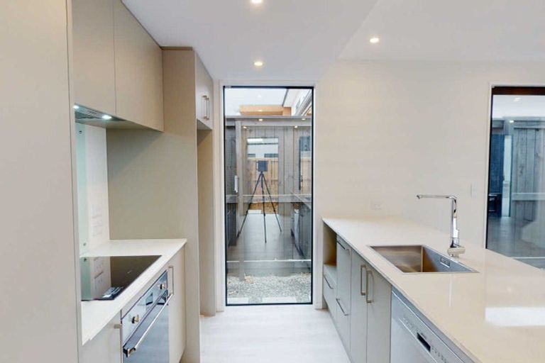 Photo of property in 2/143 Cranford Street, St Albans, Christchurch, 8014