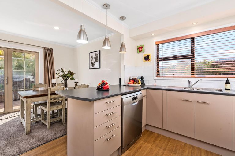 Photo of property in 27 Jollys Road, Cromwell, 9310