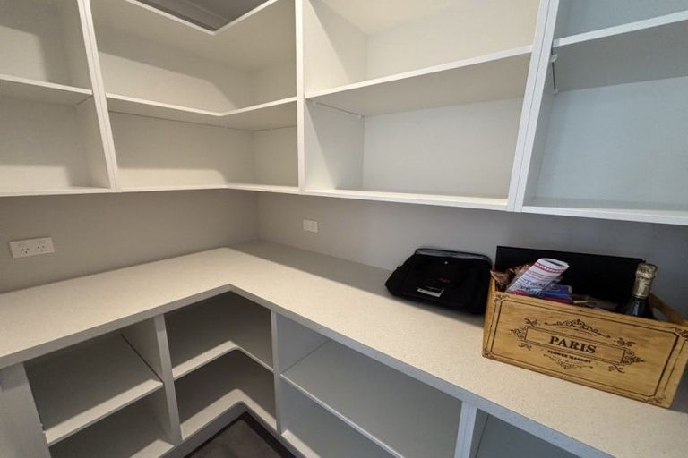 Photo of property in 13 Corrib Grove, Milson, Palmerston North, 4414