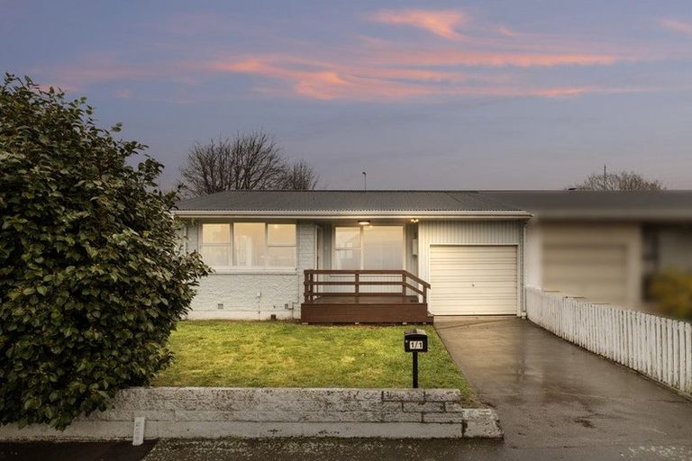 Photo of property in 1/1 Colman Avenue, Sockburn, Christchurch, 8042