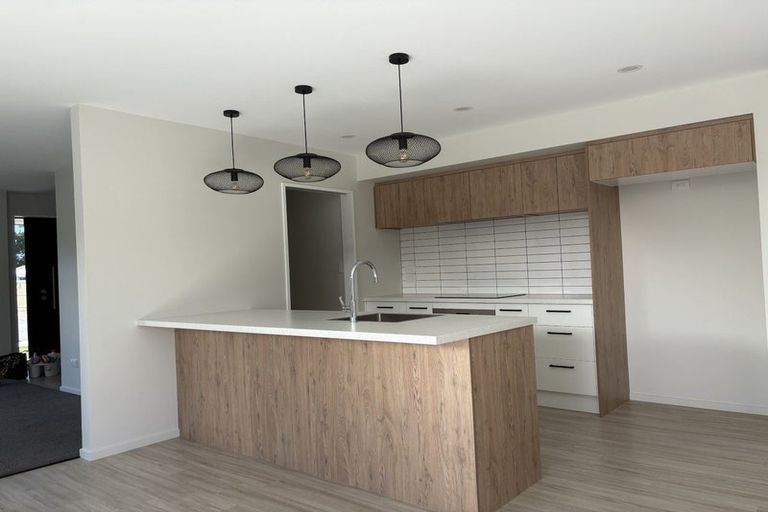 Photo of property in 5 Wykes Place, Amberley, 7410