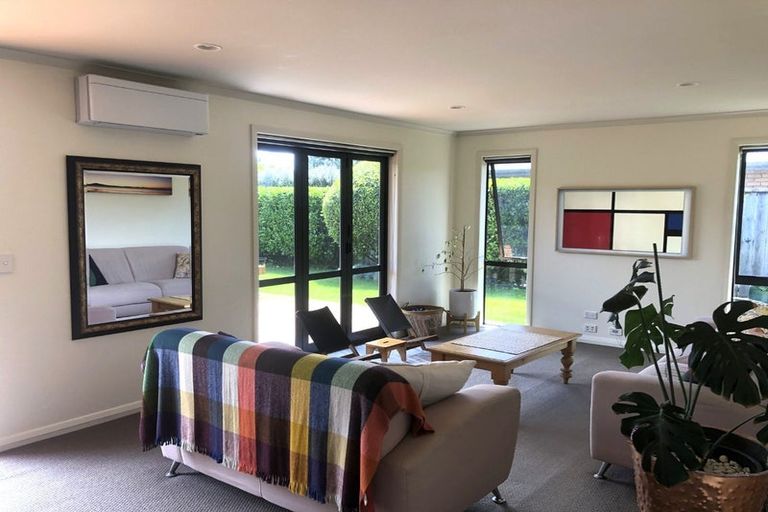 Photo of property in 87 Saint James Drive, Huntington, Hamilton, 3210