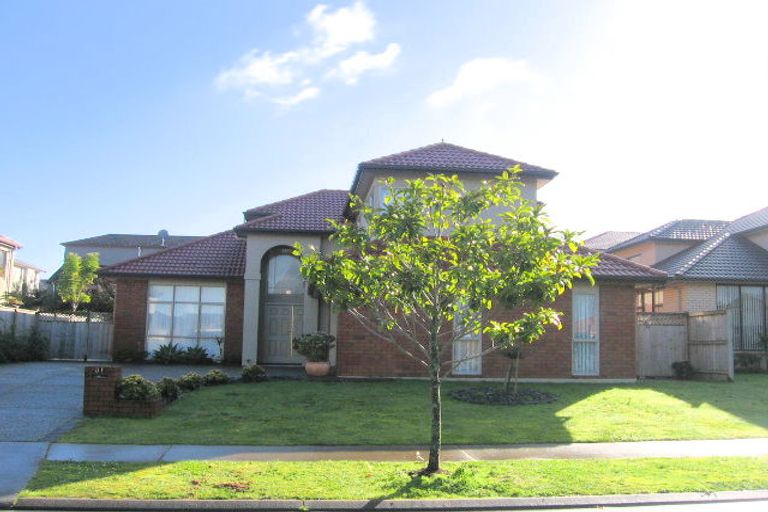 Photo of property in 31 Carousel Crescent, East Tamaki Heights, Auckland, 2016
