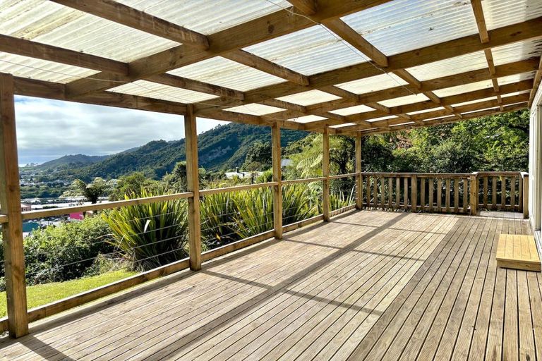 Photo of property in 16 Moss Street, Greymouth, 7805
