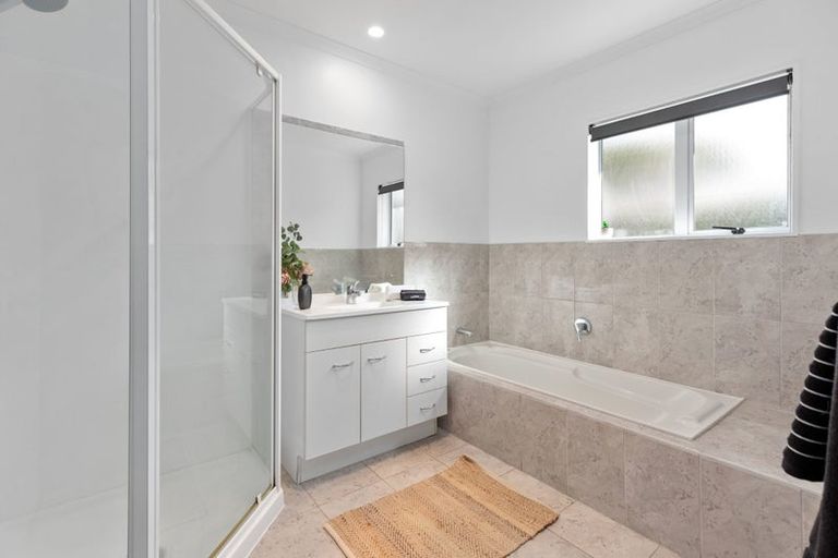 Photo of property in 19 Sauvignon Place, Pyes Pa, Tauranga, 3112