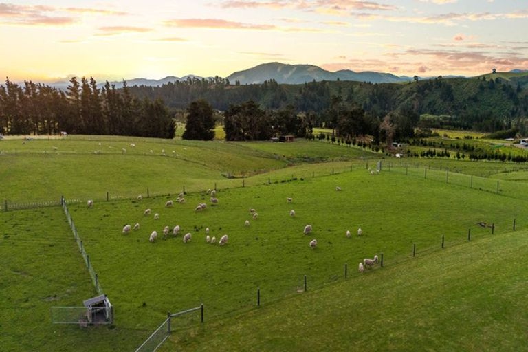 Photo of property in 548 Loburn Kowai Road, Loburn, Rangiora, 7472