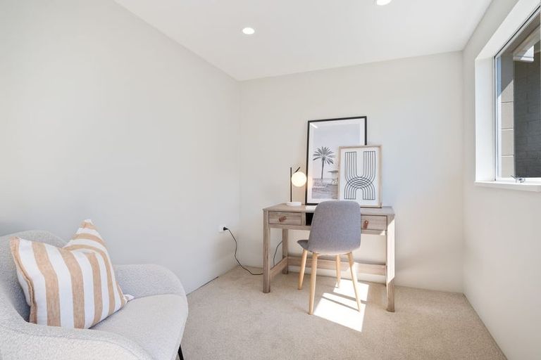 Photo of property in 447b Mairehau Road, Parklands, Christchurch, 8083