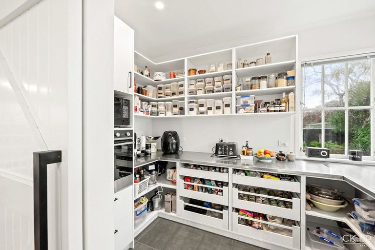 Photo of property in 17 Chilton Grove, Hutt Central, Lower Hutt, 5010