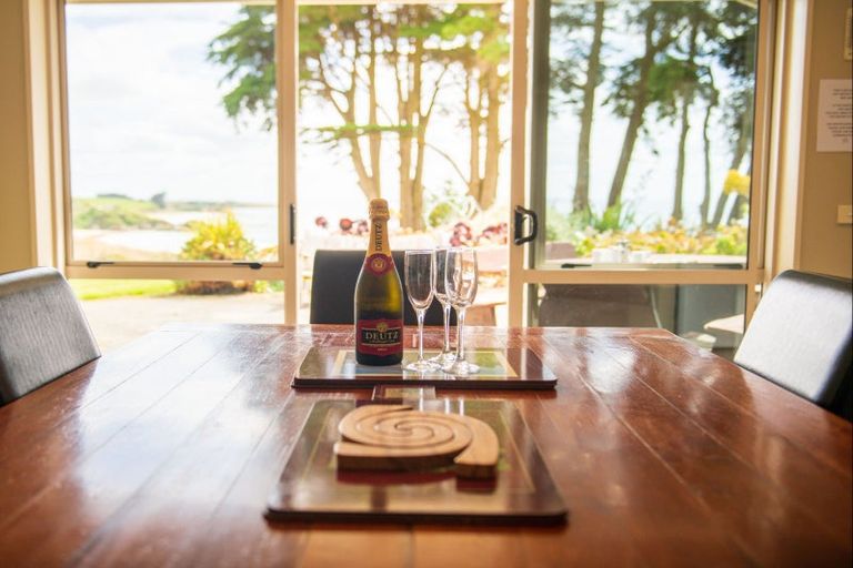 Photo of property in 506 The Nuggets Road, Ahuriri Flat, Kaka Point, 9271