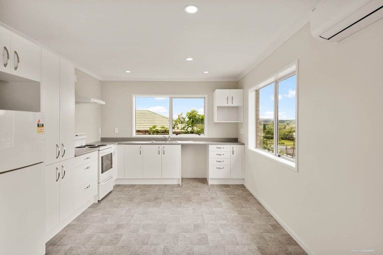 Photo of property in 8unit Village Place, Tuakau, 2121