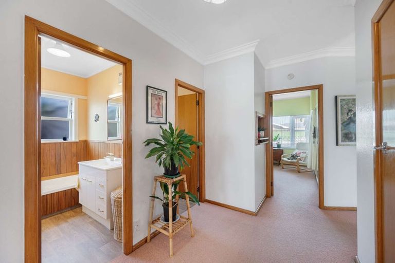 Photo of property in 32 Exeter Crescent, Pirimai, Napier, 4112