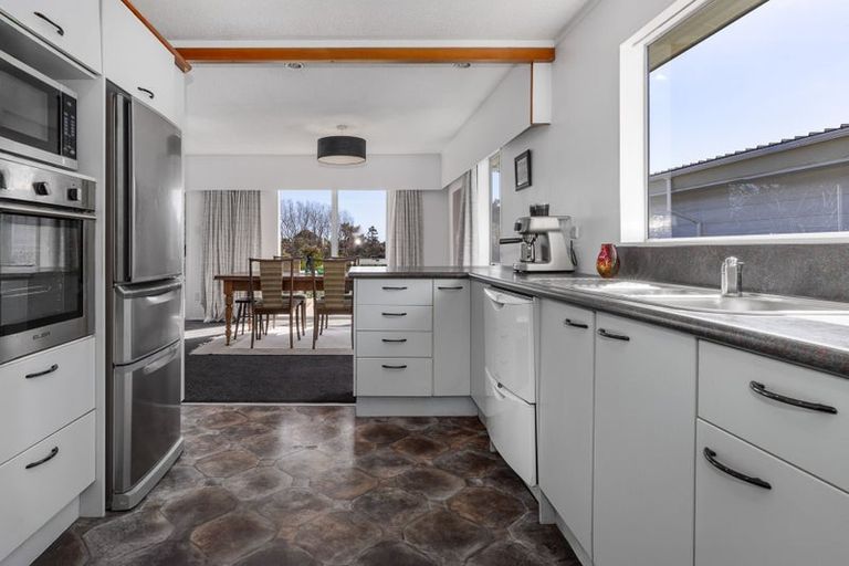 Photo of property in 3 Miro Road, Raumati South, Paraparaumu, 5032