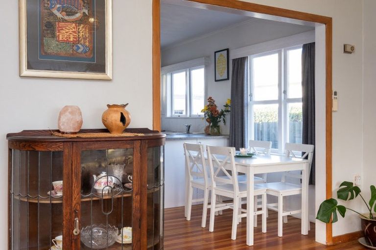 Photo of property in 2a Hinton Road, Taradale, Napier, 4112