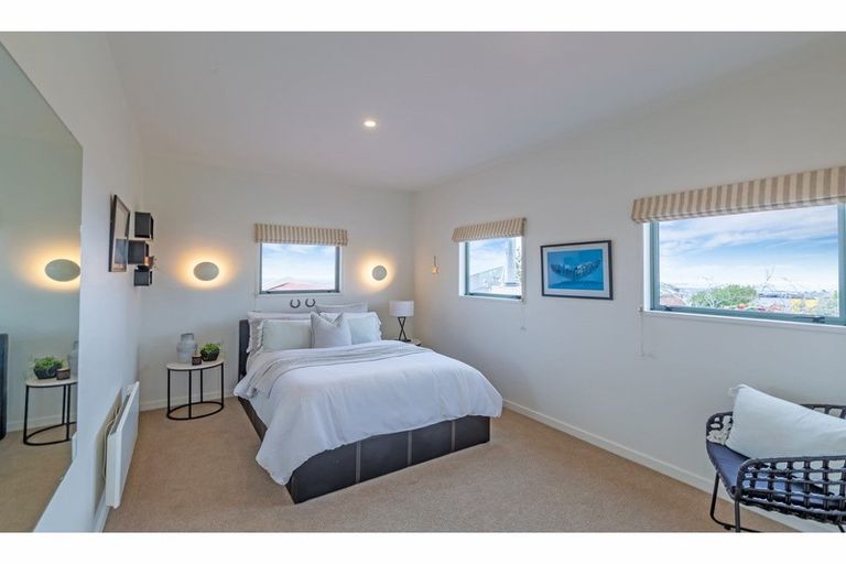 Photo of property in 34 Harry Ell Drive, Cashmere, Christchurch, 8022