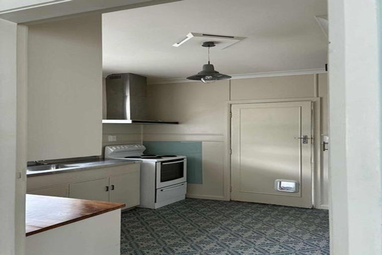 Photo of property in 18 Windsor Street, Terrace End, Palmerston North, 4410