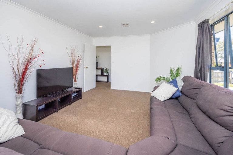 Photo of property in 3 Lloyd Drive, Nawton, Hamilton, 3200