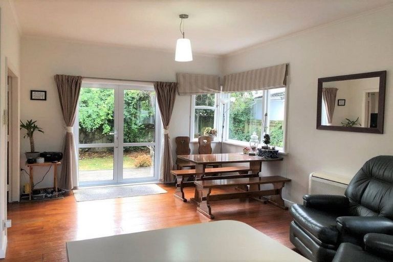 Photo of property in 3f2 Troy Street, Kilbirnie, Wellington, 6022