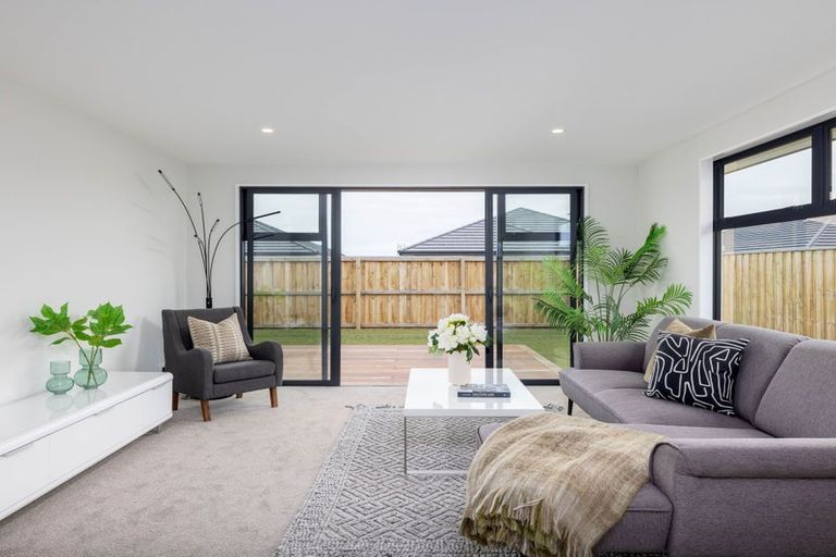 Photo of property in 118 Northmoor Boulevard, Rolleston, 7615