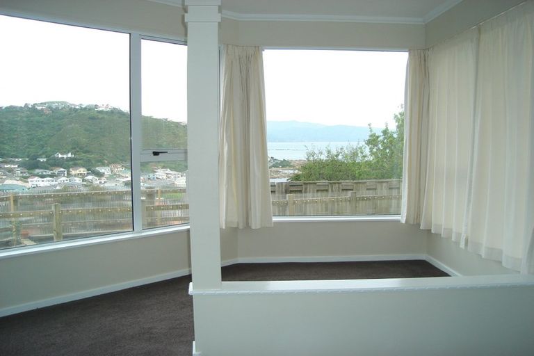 Photo of property in 52 Milne Terrace, Island Bay, Wellington, 6023