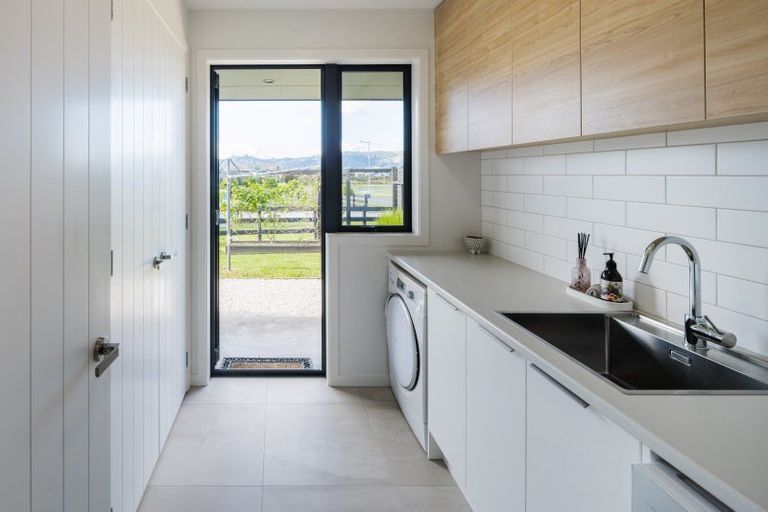 Photo of property in 49 Mike Smith Drive, Cambridge, 3434