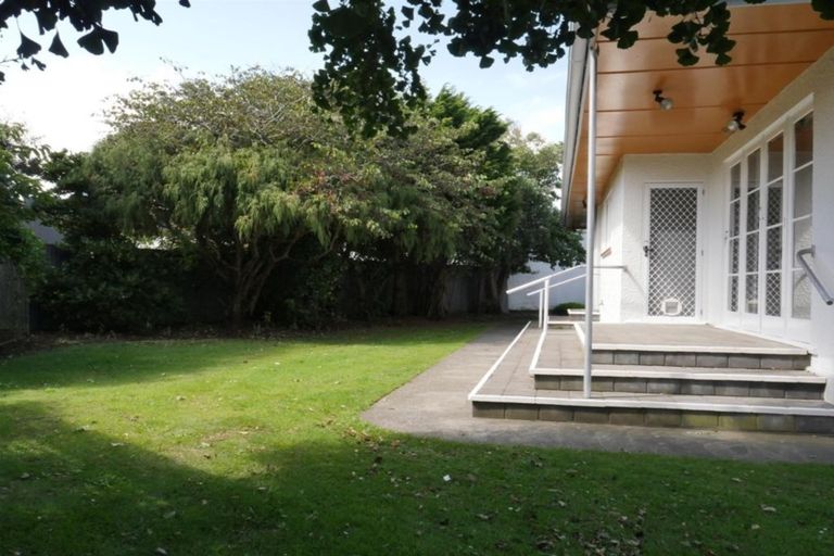 Photo of property in 51 Union Street, Hawera, 4610