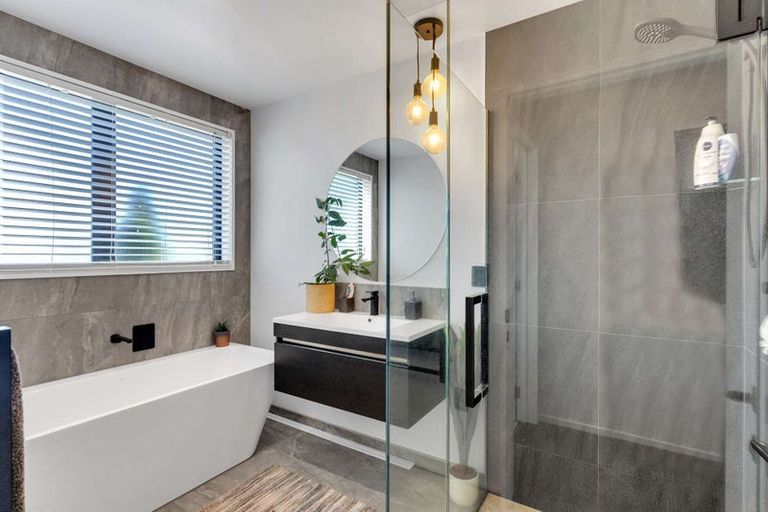 Photo of property in 4 Crest Place, Rolleston, 7615