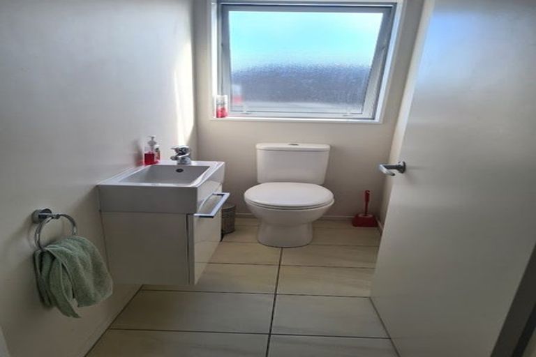 Photo of property in 186 Mark Avenue, Grenada Village, Wellington, 6037