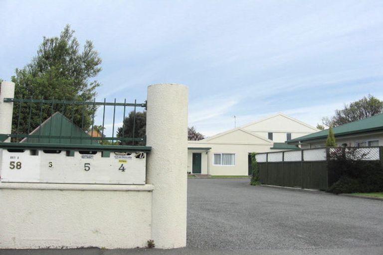 Photo of property in 58 Maxwell Road, Blenheim, 7201