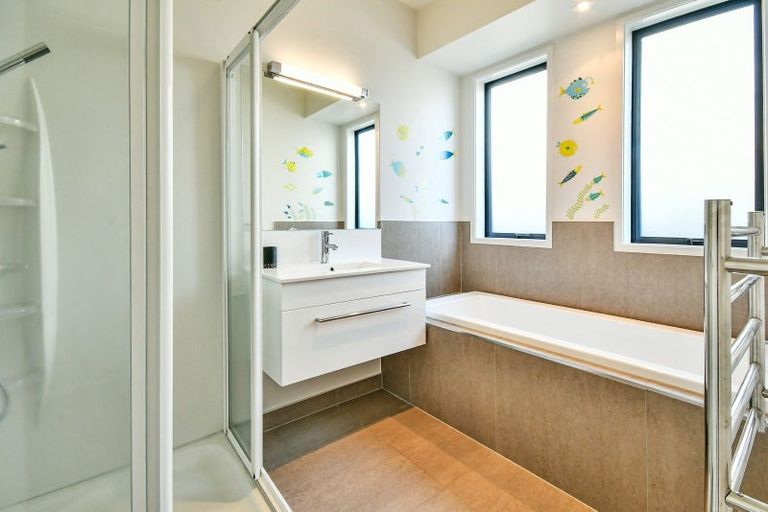 Photo of property in 11 Bayvista Drive, Karaka, Papakura, 2113