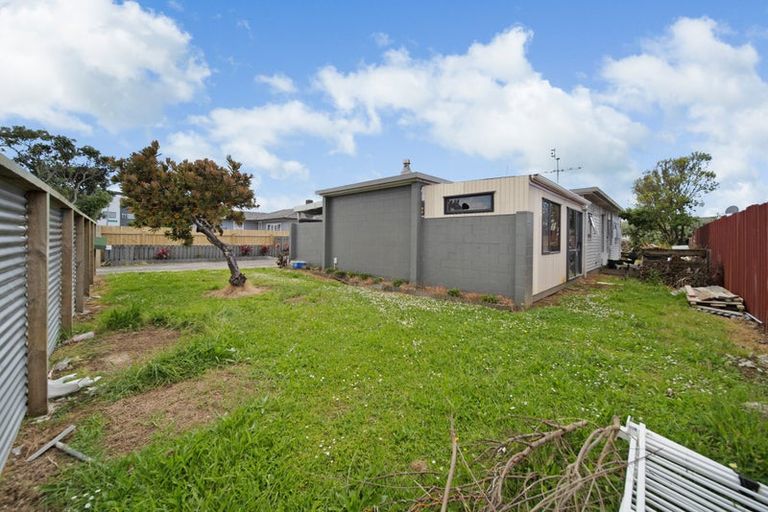 Photo of property in 32 Idlewild Avenue, Mangere, Auckland, 2022