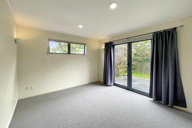 Photo of property in 2/346 The Parade, Island Bay, Wellington, 6023