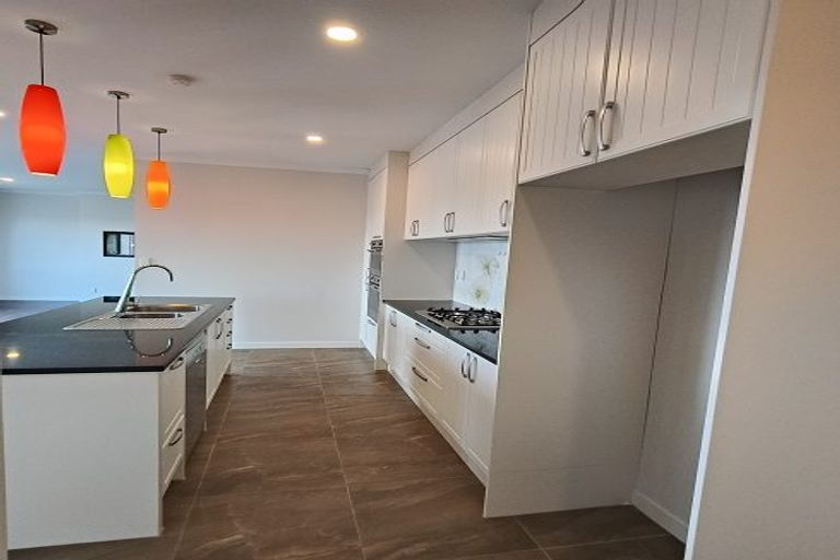 Photo of property in 48 Bur Oak Terrace, Schnapper Rock, Auckland, 0632